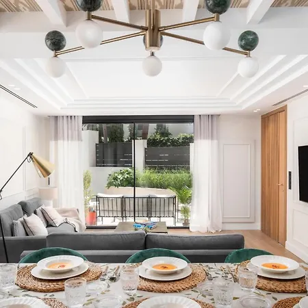 Apartamentos La Zagalilla Málaga Esterno foto